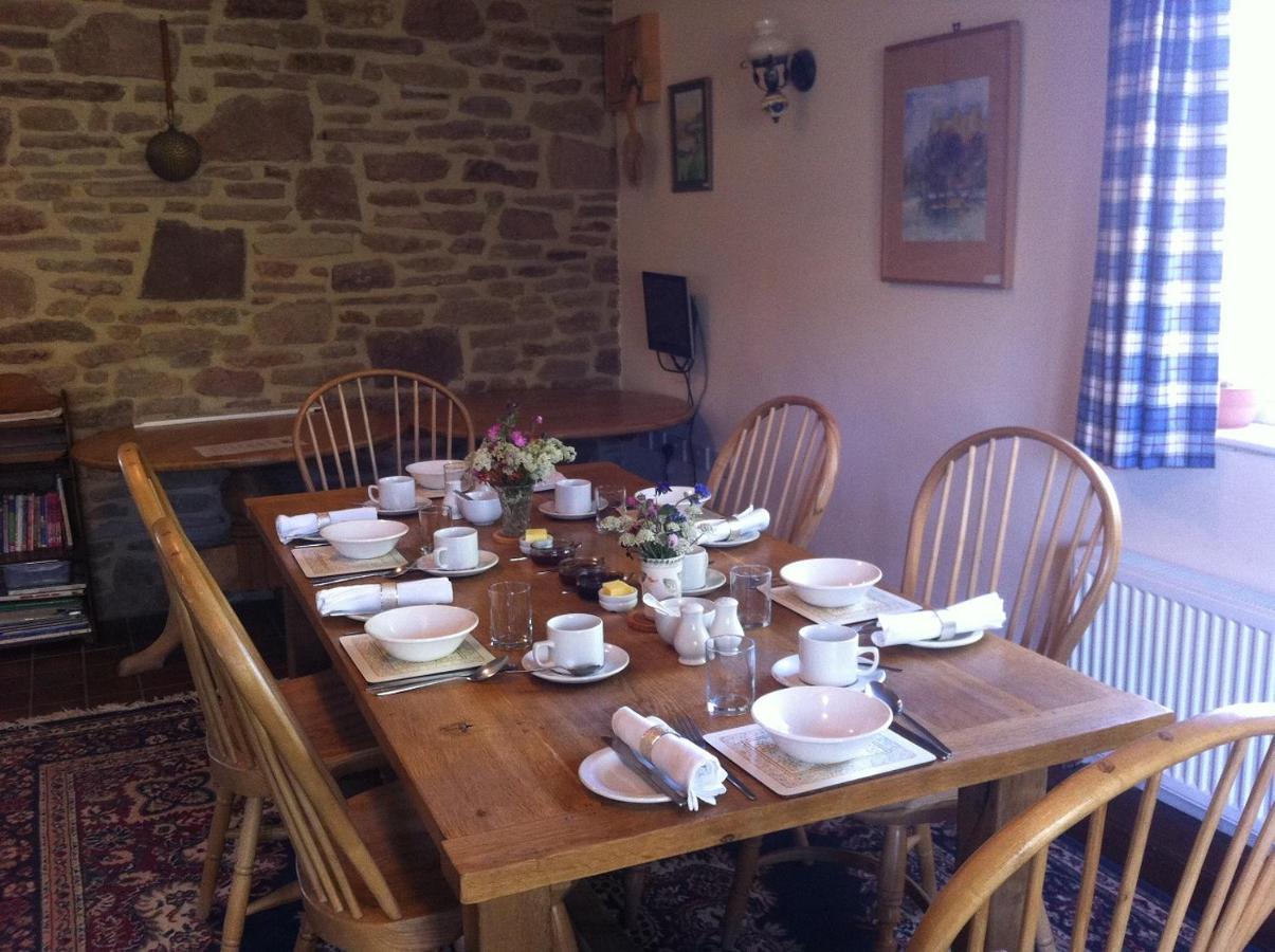 Grove Farm B&B Леминстер Экстерьер фото