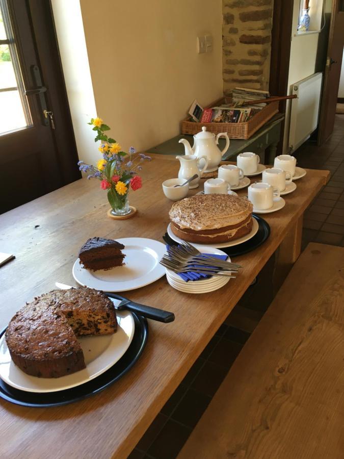 Grove Farm B&B Леминстер Экстерьер фото