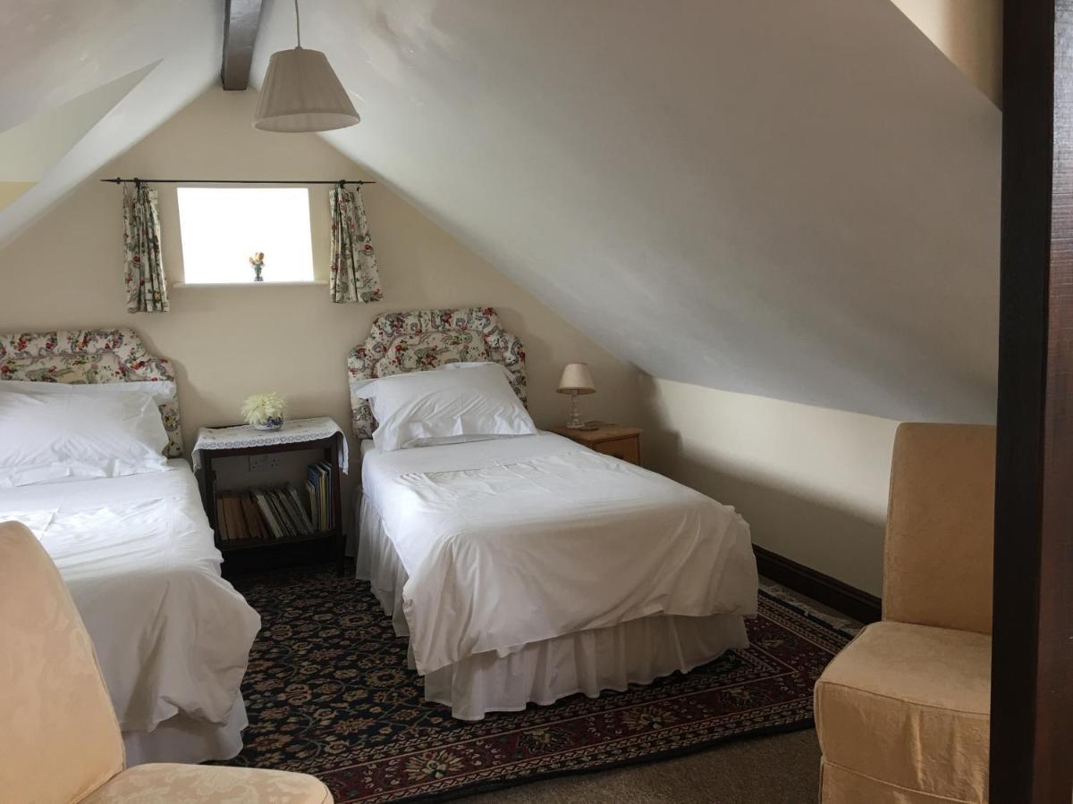 Grove Farm B&B Леминстер Экстерьер фото